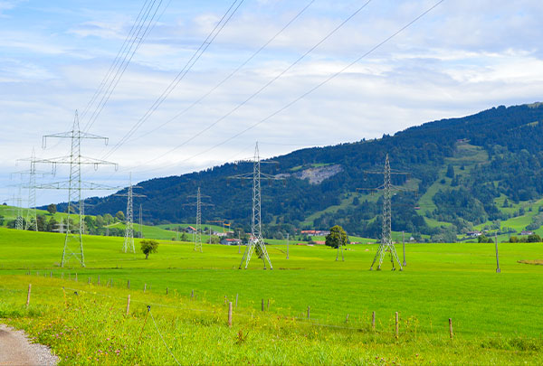 The functions that an electronic molded case circuit breaker should have